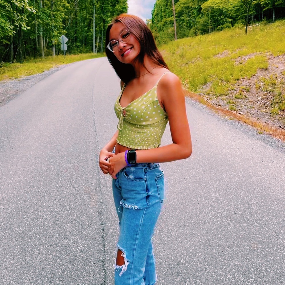 Meet your Posher, Tiffany